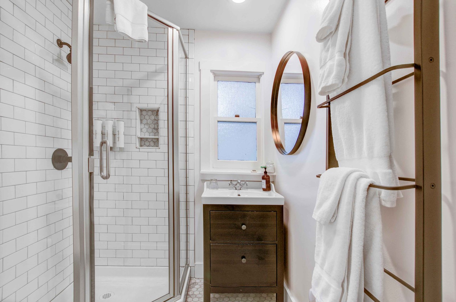 palm garden bathroom