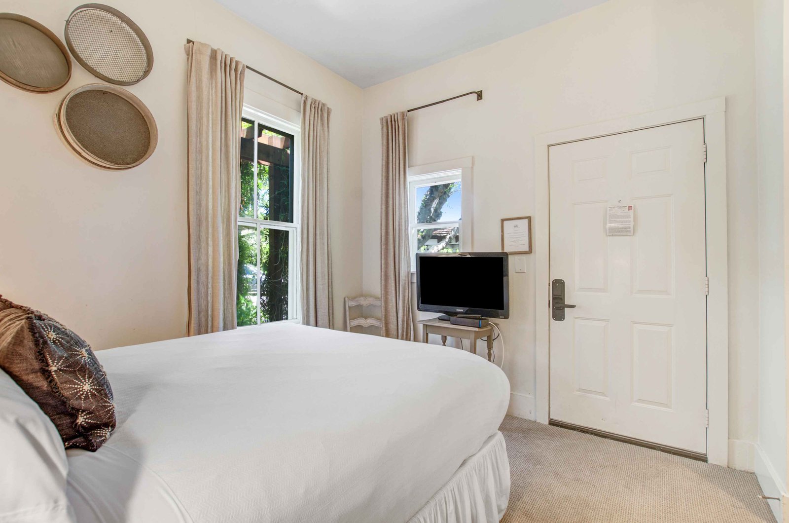 wisteria room main bedroom